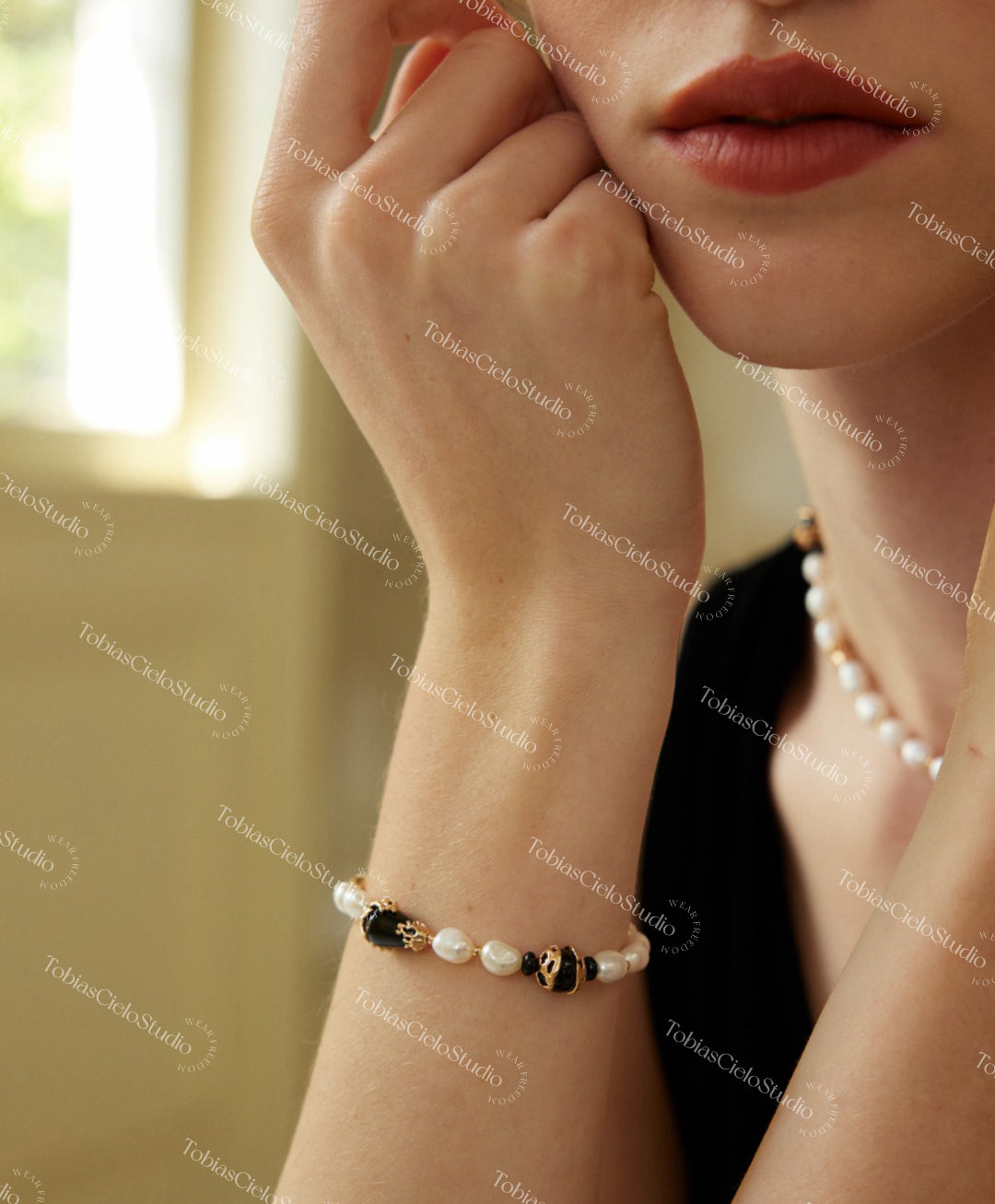 "The Odyssey" S925 Sterling Silver + Black Onyx Pearl Bracelet