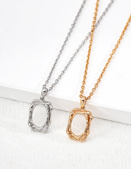 S925 Sterling Silver Necklace with Simplicity Liquid Design